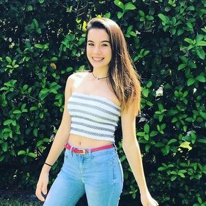 Meet your Posher, Stephi